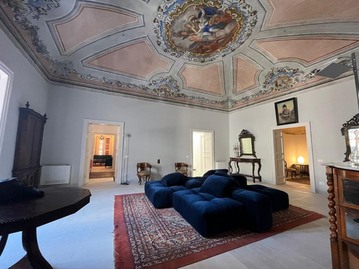 Palazzo Triolo - Dimora Di Charme Bed & Breakfast Corleone Ngoại thất bức ảnh