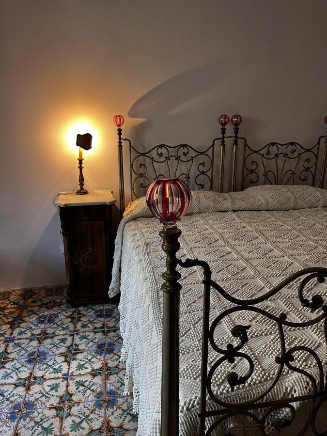 Palazzo Triolo - Dimora Di Charme Bed & Breakfast Corleone Ngoại thất bức ảnh