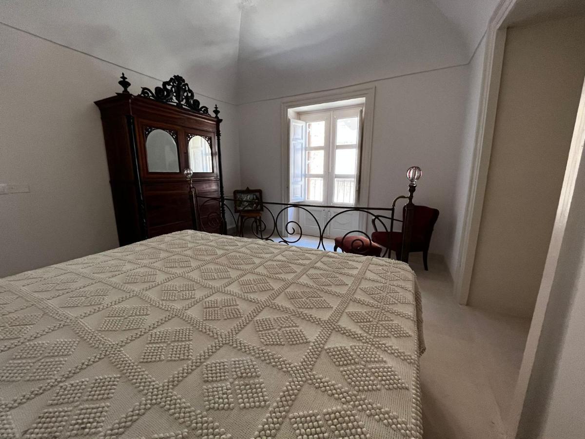Palazzo Triolo - Dimora Di Charme Bed & Breakfast Corleone Ngoại thất bức ảnh